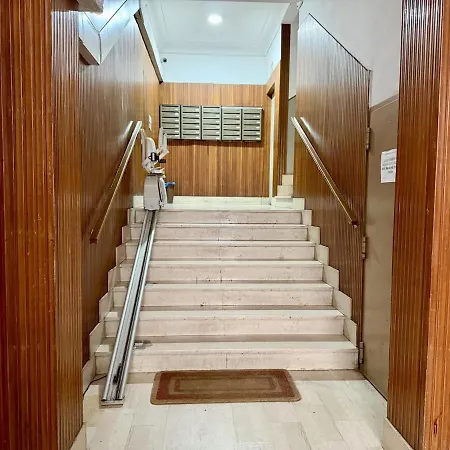 Host4u - In Centro A Con Balcone - Casa Margherita Imperia