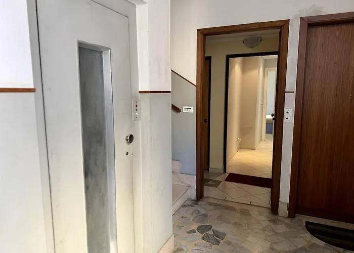 Διαμέρισμα Host4u - In Centro A Con Balcone - Casa Margherita *